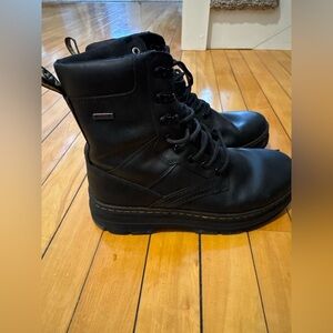 Dr. Martens Iowa Waterproof Tract II black Republic leather boots womens size 7
